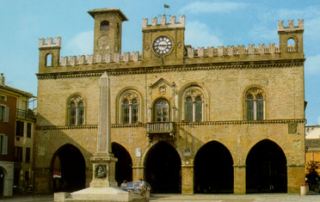 Fidenza, Piazza del Municipio